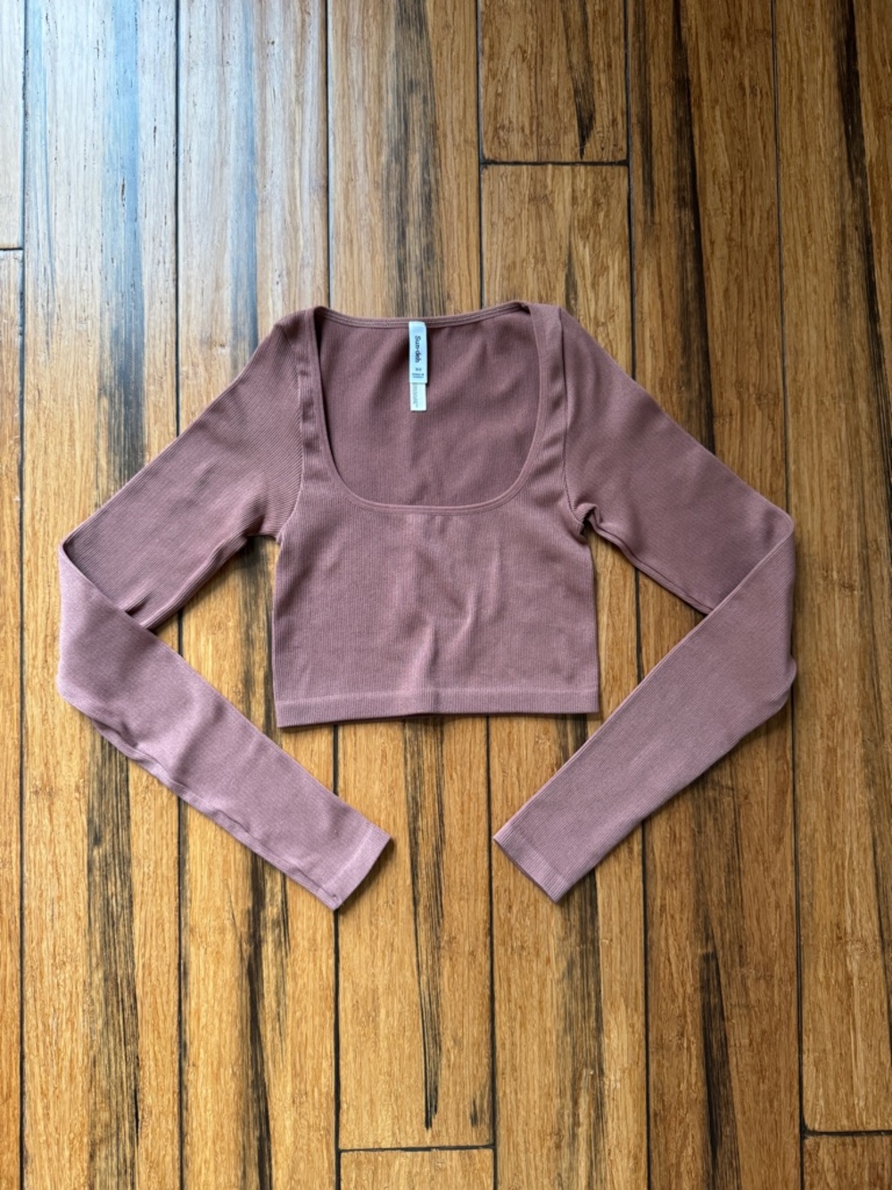 Scoop-Neck Ribbed Crop Top in Mauve Pink